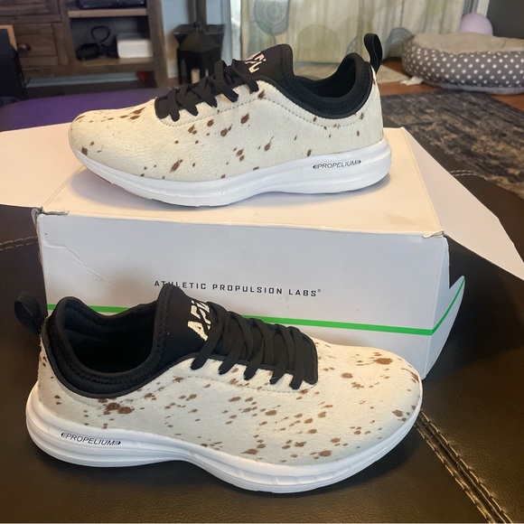 NIB-APL-ATHLETIC PROPULSION LABS TechLoom Phantom calf hair Sneaker W 7.5 - Picture 1 of 7